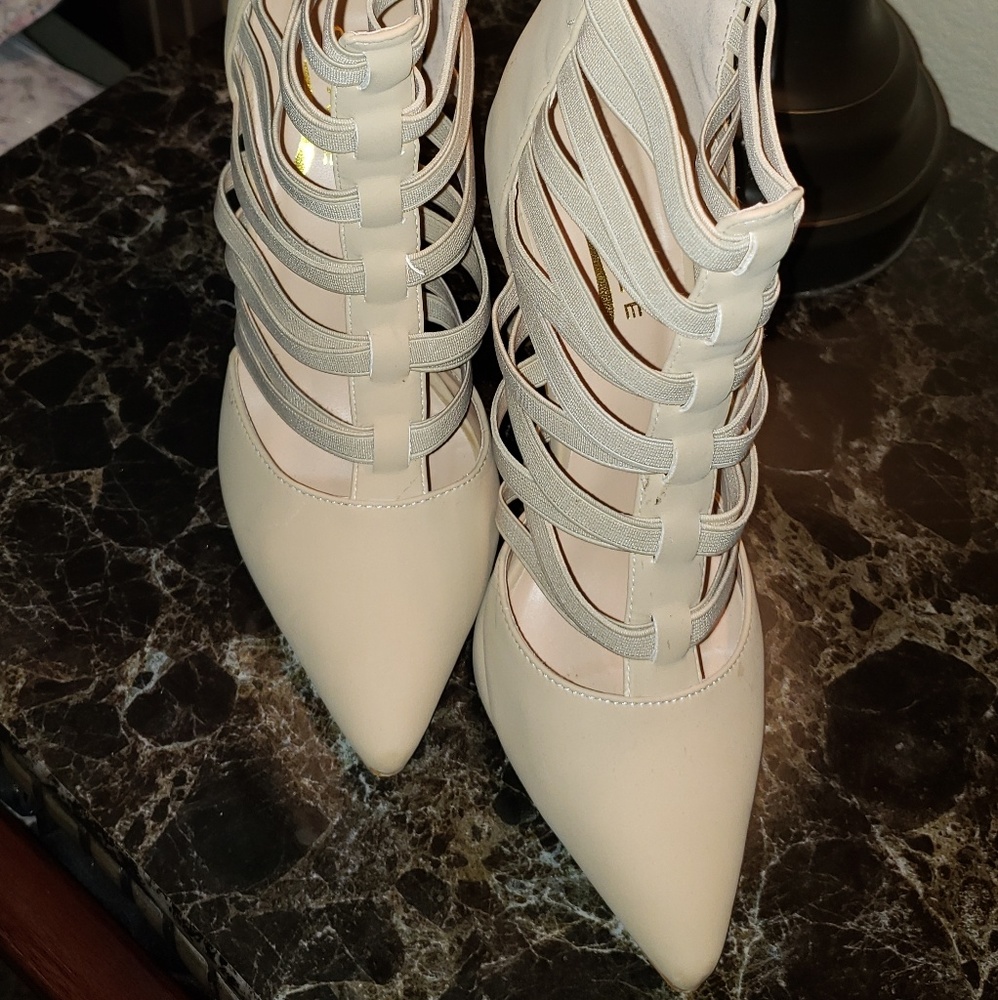 Shoes - Picture 2 of 2